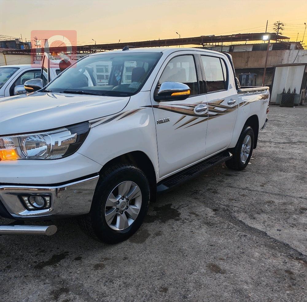 تويوتا هايلوكس